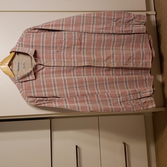 Tommy Bahama XXL Soft Cotton Button Up - Picture 2 of 8